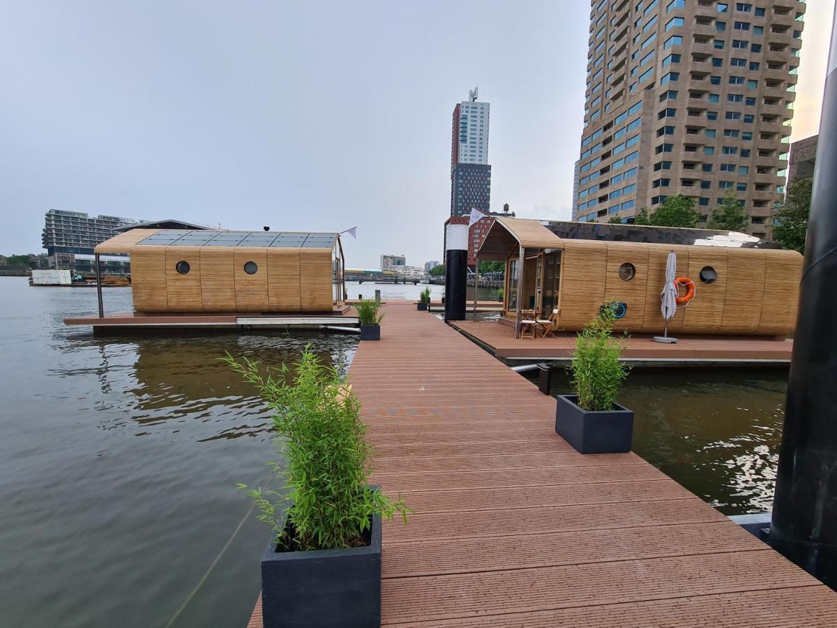 Wikkelboat Nr2 At Floating Rotterdam Rijnhaven Hotel Exterior foto