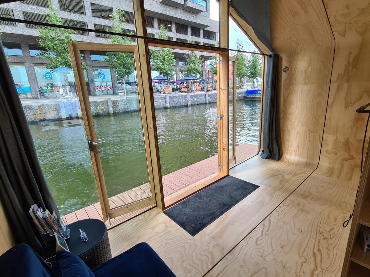 Wikkelboat Nr2 At Floating Rotterdam Rijnhaven Hotel Exterior foto