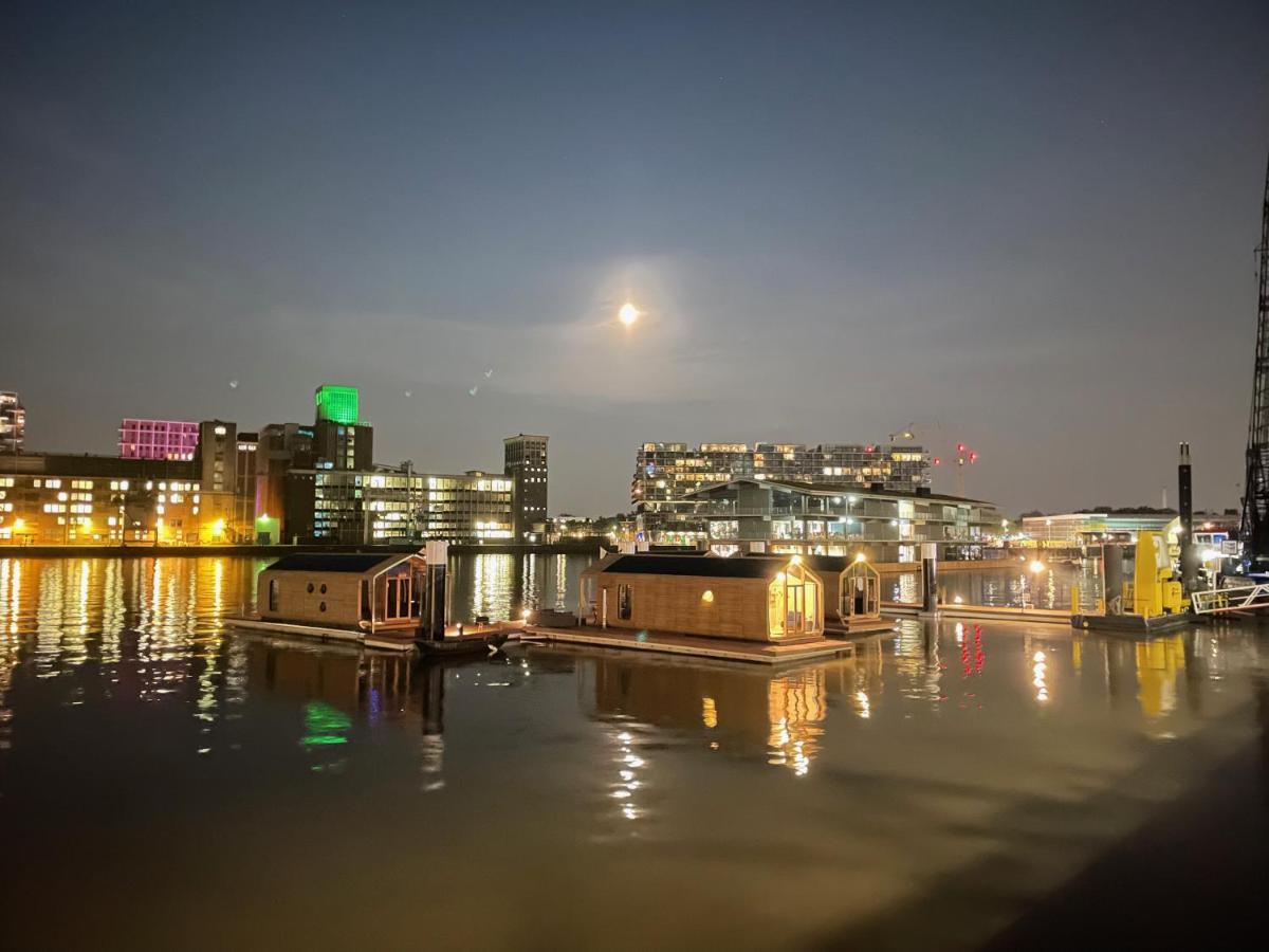 Wikkelboat Nr2 At Floating Rotterdam Rijnhaven Hotel Exterior foto